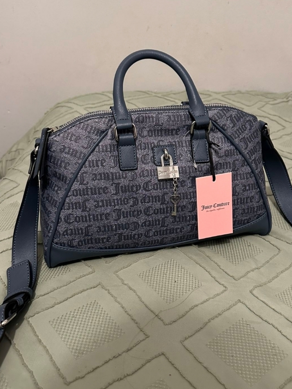 JUICY COUTURE SIGNATURE DOME EASTSIDE WESTSIDE SATCHEL